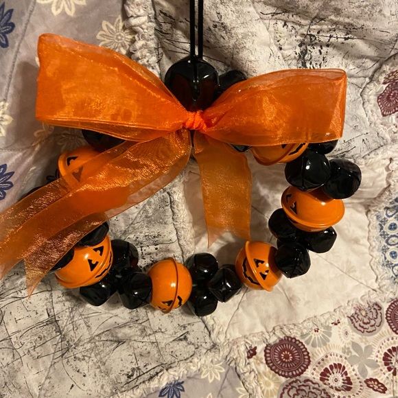 Halloween wreath bells - Picture 5 of 6